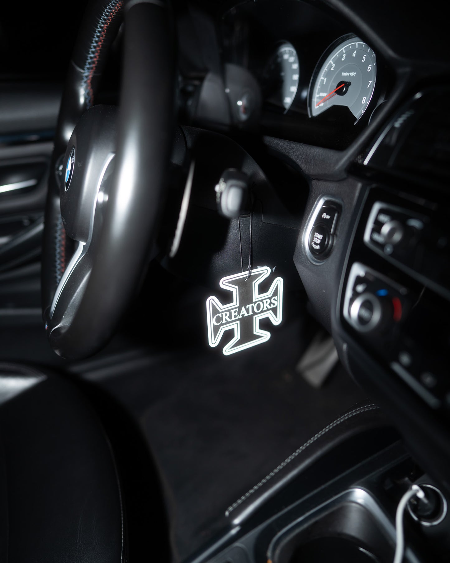 CREATORS "AOG" Cross Air Freshener